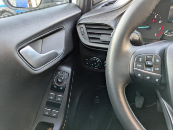 Photo 14 du bon plan FORD Puma 1.0 EcoBoost 125ch mHEV Titanium X 6cv occasion à 14990 €