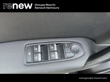 Photo 13 du bon plan RENAULT Captur 1.6 E-Tech hybride 145ch Intens -21 occasion à 18500 €