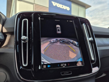 Photo 31 du bon plan VOLVO XC40 Recharge 231ch Start EDT occasion à 31890 €