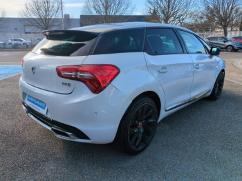 Photo 4 du bon plan DS DS 5 BlueHDi 180ch Performance line S&S EAT6 occasion à 11900 €