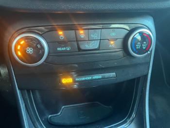 Photo 16 du bon plan FORD Puma 1.0 Flexifuel 125ch S&S mHEV Titanium occasion à 18490 €