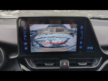 Photo 14 du bon plan TOYOTA C-HR 122h Dynamic 2WD E-CVT occasion à 16990 €