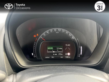 Photo 14 du bon plan TOYOTA Aygo X 1.0 VVT-i 72ch Design Pack Zen Radars occasion à 15990 €