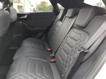 Photo 13 du bon plan FORD Puma 1.0 EcoBoost 125ch S&S mHEV ST-Line Vignale Powershift occasion à 18990 €