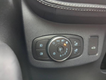 Photo 19 du bon plan FORD Puma 1.0 EcoBoost 125ch S&S mHEV ST-Line Vignale Powershift occasion à 18990 €