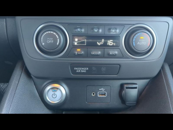 Photo 17 du bon plan NISSAN Leaf 150ch 40kWh Acenta 22 occasion à 13490 €