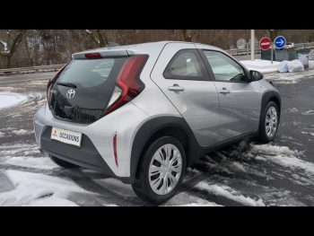 Photo 8 du bon plan TOYOTA Aygo X 1.0 VVT-i 72ch Dynamic occasion à 14490 €