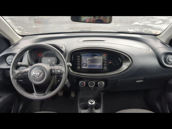 Photo 12 du bon plan TOYOTA Aygo X 1.0 VVT-i 72ch Dynamic occasion à 14490 €