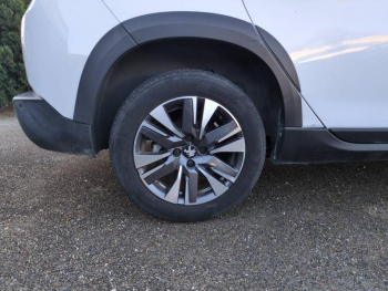 Photo 12 du bon plan PEUGEOT 2008 1.2 PureTech 110ch Allure S&S EAT6 occasion à 9990 €