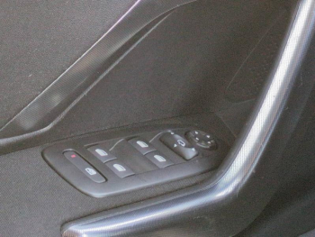 Photo 20 du bon plan PEUGEOT 2008 1.2 PureTech 110ch Allure S&S EAT6 occasion à 9990 €