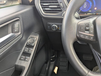 Photo 21 du bon plan FORD Kuga 2.5 Duratec 190ch FHEV E85 Titanium BVA occasion à 21990 €