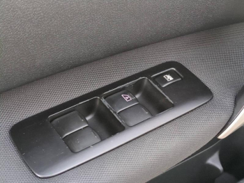 Photo 17 du bon plan NISSAN Qashqai 1.6 dCi 130ch FAP Stop&Start Connect Edition occasion à 8490 €