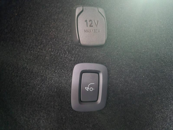 Photo 31 du bon plan VOLVO EX30 Single Extended Range 272ch Plus occasion à 29900 €