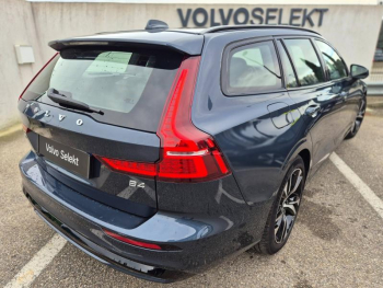 Photo 3 du bon plan VOLVO V60 B4 197ch Ultra Style Dark DCT 7 occasion à 44900 €