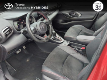 Photo 11 du bon plan TOYOTA Yaris 116h GR Sport 5p MY22 occasion à 16290 €