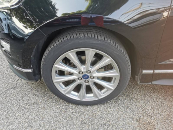 Photo 25 du bon plan FORD Edge 2.0 TDCi 210ch Vignale i-AWD Powershift occasion à 19990 €