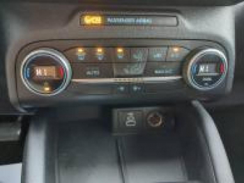 Photo 10 du bon plan FORD Kuga 2.5 Duratec 190ch FHEV E85 Titanium BVA occasion à 25990 €