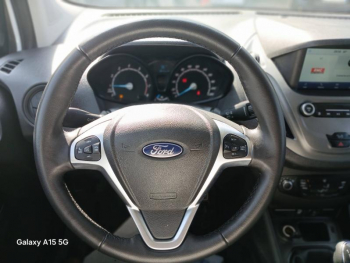 Photo 10 du bon plan FORD Transit Courier VUL 1.0E 100ch Stop&Start Trend occasion à 13990 €