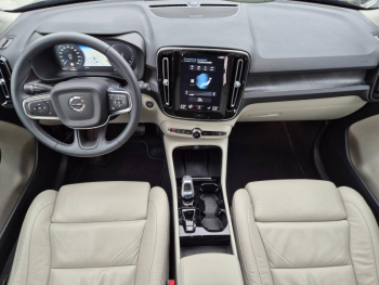 Photo 4 du bon plan VOLVO XC40 T4 Recharge 129 + 82ch Plus DCT 7 occasion à 34890 €