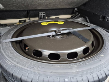 Photo 29 du bon plan VOLVO XC40 T4 Recharge 129 + 82ch Plus DCT 7 occasion à 34890 €