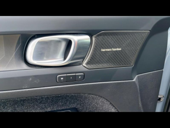 Photo 11 du bon plan VOLVO XC40 Recharge Twin 408ch Ultimate AWD EDT occasion à 36900 €