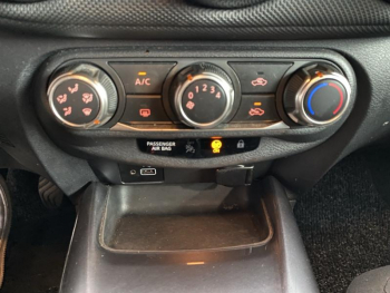 Photo 12 du bon plan NISSAN Juke 1.0 DIG-T 117ch Acenta occasion à 12900 €