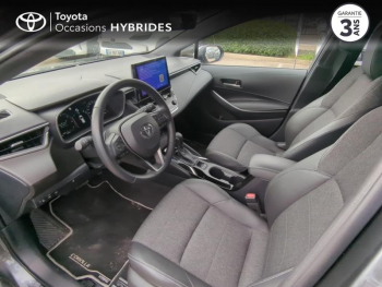 Photo 11 du bon plan TOYOTA Corolla Touring Spt 1.8 140ch Design MY24 occasion à 28980 €