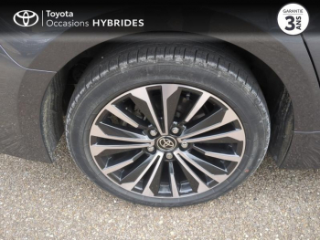 Photo 16 du bon plan TOYOTA Corolla Touring Spt 1.8 140ch Design MY24 occasion à 28980 €