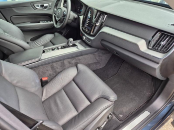 Photo 13 du bon plan VOLVO XC60 T6 Hybride Rechargeable 253 + 145ch Plus Style Dark Geartronic 8 AWD occasion à 53900 €