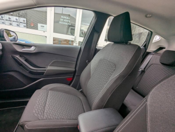 Photo 25 du bon plan FORD Fiesta 1.0 Flexifuel 95ch Titanium Business 5p occasion à 15963 €