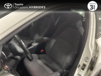 Photo 11 du bon plan TOYOTA C-HR 122h Dynamic 2WD E-CVT occasion à 14990 €