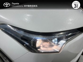 Photo 20 du bon plan TOYOTA C-HR 122h Dynamic 2WD E-CVT occasion à 14990 €