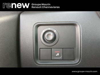 Photo 22 du bon plan DACIA Duster 1.3 TCe 150ch FAP Prestige 4x2 EDC occasion à 13999 €