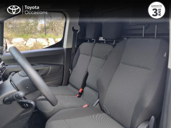 Photo 11 du bon plan TOYOTA PROACE CITY Verso Medium 1.2 110 VVT-i Dynamic MC24 occasion à 15990 €