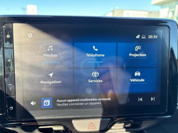 Photo 16 du bon plan TOYOTA Yaris Cross 116h Design MY22 occasion à 22490 €