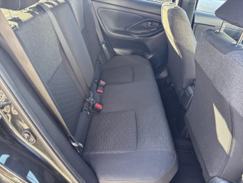 Photo 20 du bon plan TOYOTA Yaris Cross 116h Design MY22 occasion à 22490 €