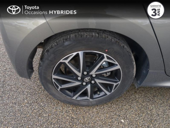 Photo 16 du bon plan TOYOTA Yaris 116h Design 5p MY22 occasion à 22400 €