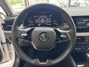 Photo 15 du bon plan SKODA Kamiq 1.0 TSI Evo 2 116ch Selection DSG7 occasion à 20990 €