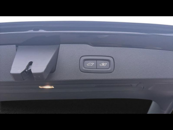 Photo 8 du bon plan VOLVO V60 B4 197ch Plus Style Dark DCT 7 occasion à 39990 €