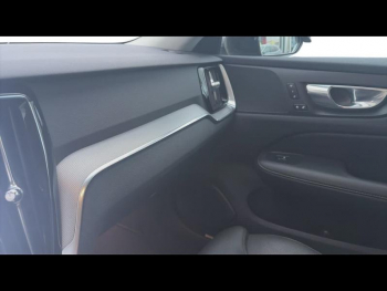 Photo 9 du bon plan VOLVO V60 B4 197ch Plus Style Dark DCT 7 occasion à 39990 €