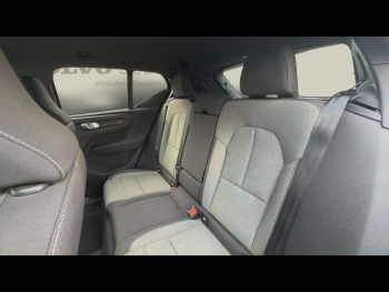 Photo 6 du bon plan VOLVO XC40 B3 163ch Plus DCT 7 occasion à 36990 €