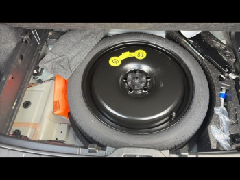 Photo 9 du bon plan VOLVO XC40 B3 163ch Plus DCT 7 occasion à 36990 €