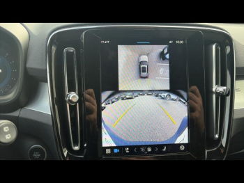 Photo 12 du bon plan VOLVO XC40 B3 163ch Plus DCT 7 occasion à 36990 €