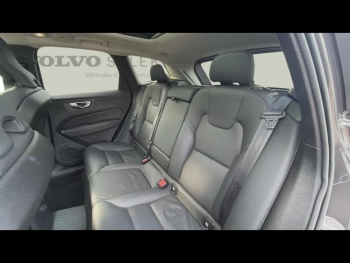 Photo 6 du bon plan VOLVO XC60 T6 Hybride Rechargeable 253 + 145ch Plus Style Dark Geartronic 8 AWD occasion à 52990 €