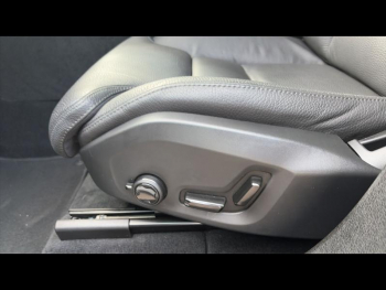 Photo 17 du bon plan VOLVO XC60 T6 Hybride Rechargeable 253 + 145ch Plus Style Dark Geartronic 8 AWD occasion à 52990 €