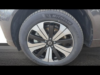 Photo 19 du bon plan VOLVO XC60 T6 Hybride Rechargeable 253 + 145ch Plus Style Dark Geartronic 8 AWD occasion à 52990 €