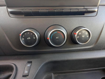 Photo 10 du bon plan RENAULT Master Fg VUL F3500 L2H2 2.3 dCi 135ch Grand Confort  18120HT occasion à 19917 €