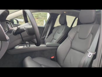 Photo 5 du bon plan VOLVO V60 B4 197ch Plus Style Dark DCT 7 occasion à 52400 €