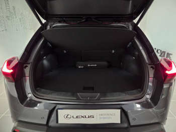 Photo 18 du bon plan LEXUS UX 300h Luxe 2WD occasion à 41600 €