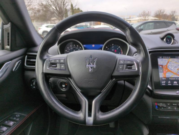 Photo 20 du bon plan MASERATI Ghibli 3.0 V6 275ch Diesel GranSport occasion à 28900 €